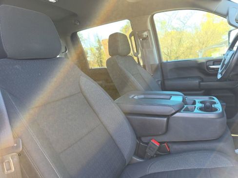 Used 2023 Chevrolet Silverado 2500 Custom w/ Custom Convenience Package AWD/4WD image 33