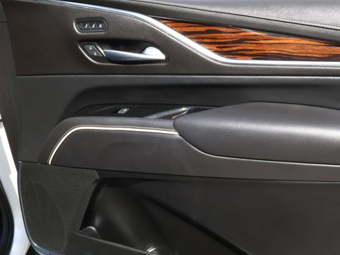 Used 2021 Cadillac Escalade ESV Premium Luxury w/ Driver Assist Tech Package image 24