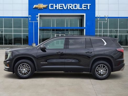 Used 2025 GMC Acadia Elevation image 3