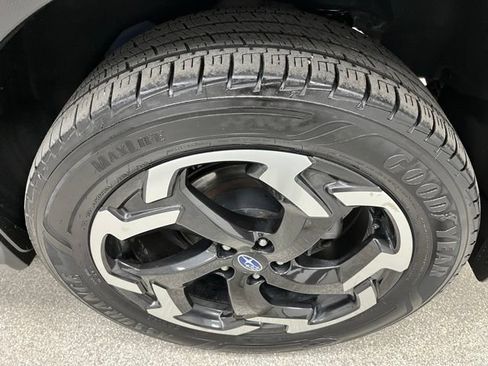 Used 2021 Subaru Crosstrek 2.5i Limited AWD/4WD image 16