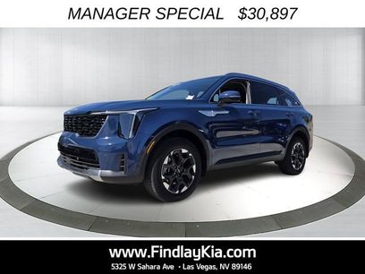 Certified 2025 Kia Sorento S w/ Panoramic Sunroof Package