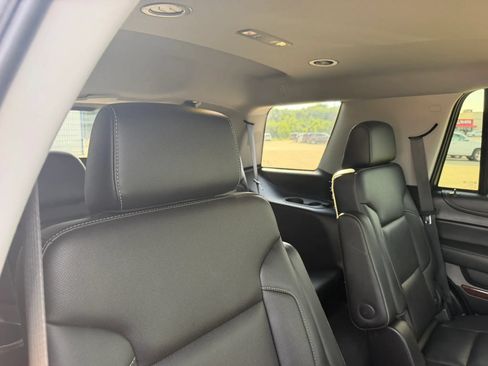 Used 2019 GMC Yukon SLT w/ Premium Edition AWD/4WD image 51