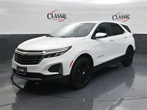 Used 2023 Chevrolet Equinox LT w/ LPO, Floor Liner Package image 3