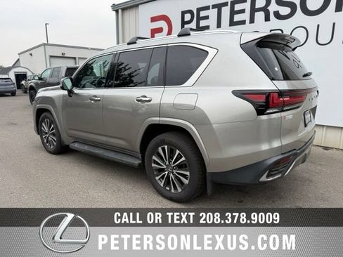 Used 2023 Lexus LX 600 4WD w/ Interior Upgrade Package image 6
