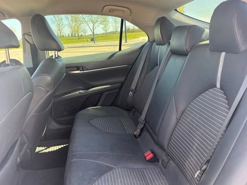 Used 2019 Toyota Camry SE FWD image 25