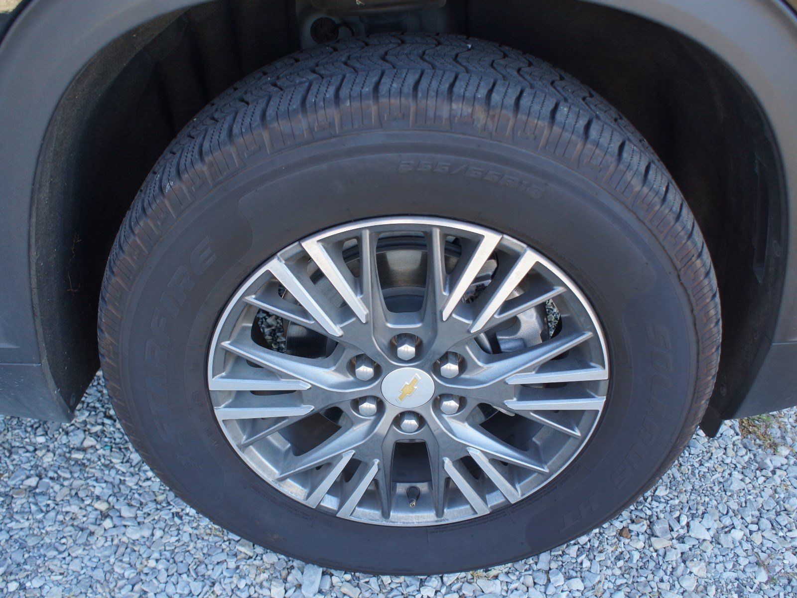 Used 2026 Chevrolet Traverse LT AWD/4WD image 4
