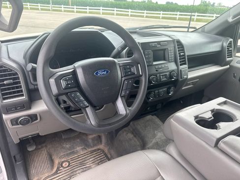 Used 2022 Ford F350 XL w/ Power Equipment Group RWD image 9