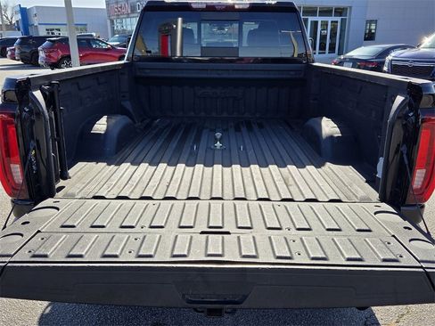 Used 2022 GMC Sierra 2500 AT4 w/ AT4 Premium Plus Package image 10