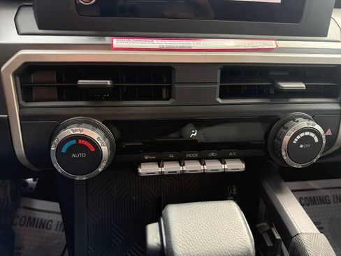 Used 2024 Toyota Tacoma TRD Sport image 22