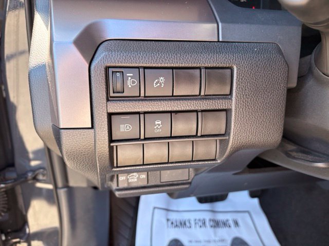 Used 2024 Toyota Tacoma SR5 AWD/4WD image 23