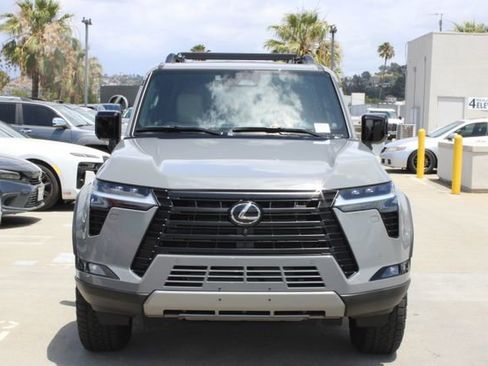 Certified 2025 Lexus GX 550 w/ Accessory Package (32) AWD/4WD image 2