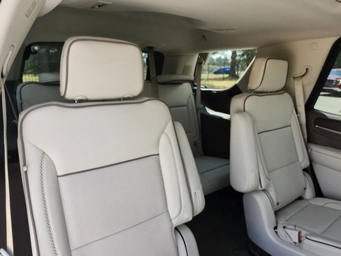 Used 2024 GMC Yukon Denali image 10