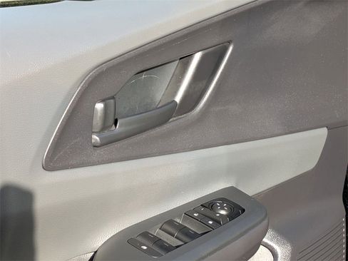 Used 2025 Toyota Prius LE image 13