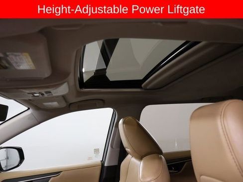 Used 2022 Toyota RAV4 Limited image 15