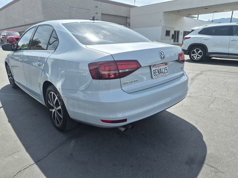 Used 2018 Volkswagen Jetta SE image 10