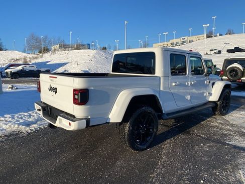 Certified 2021 Jeep Gladiator Overland image 3