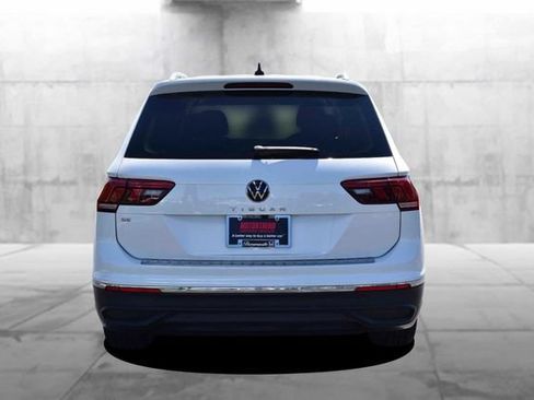 Used 2023 Volkswagen Tiguan SE FWD image 6