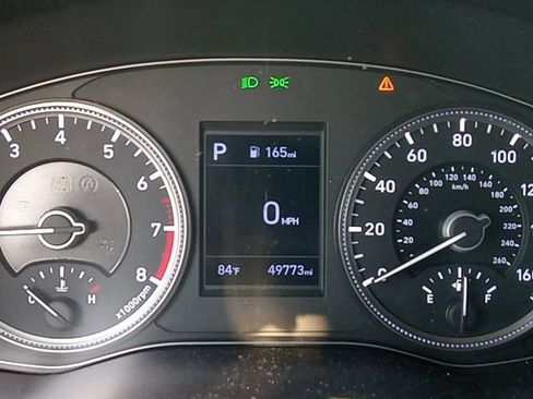Used 2019 Hyundai Santa Fe SE AWD/4WD image 12