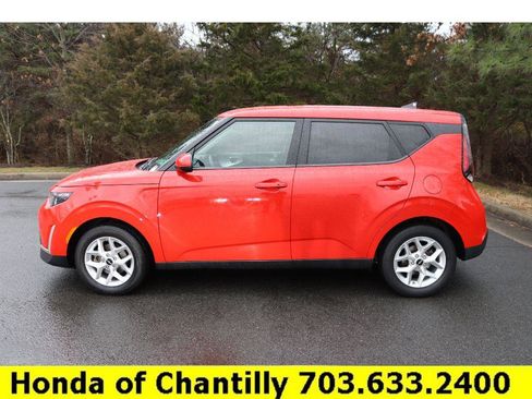Used 2023 Kia Soul S image 4