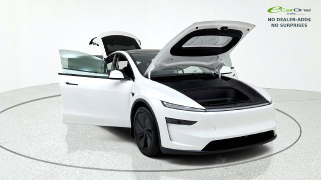 Used 2026 Tesla Model Y 2WD image 11