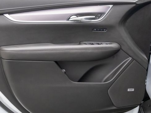 New 2025 Cadillac XT6 Luxury image 15