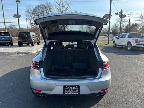 Used 2015 Porsche Macan Turbo image 31