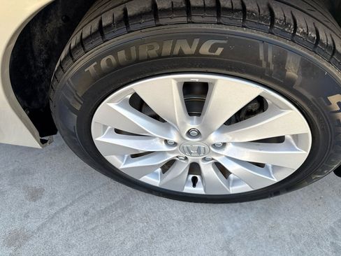 Used 2014 Honda Accord EX-L image 19