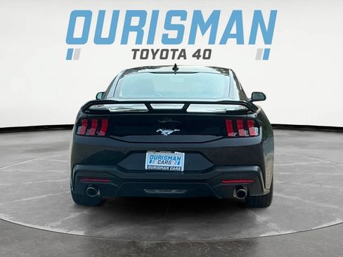 Used 2026 Ford Mustang Coupe RWD image 6