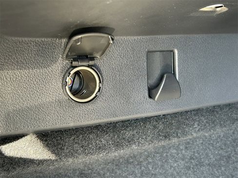 Used 2022 Lexus NX 350h AWD image 14