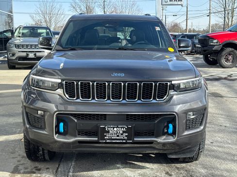Used 2023 Jeep Grand Cherokee Overland w/ MOPAR Finishing Package image 40