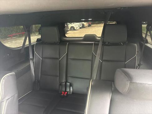 Used 2022 Cadillac Escalade ESV Premium Luxury AWD/4WD image 19