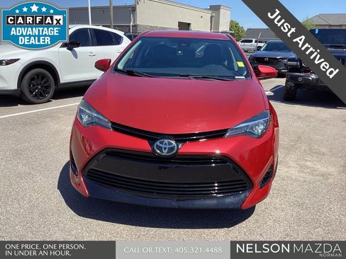 Used 2019 Toyota Corolla LE image 2