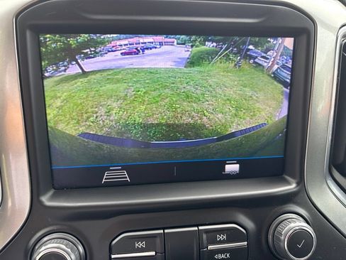 Used 2022 Chevrolet Silverado 2500 LT w/ Convenience Package AWD/4WD image 18
