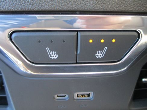 New 2026 GMC Sierra 3500 Denali w/ Denali Reserve Package image 14