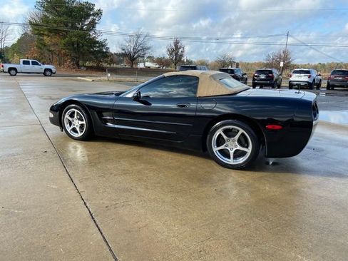 Used 2004 Chevrolet Corvette Convertible w/ Preferred Equipment Group image 7