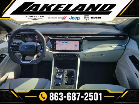 Used 2026 Jeep Cherokee Laredo AWD/4WD image 13