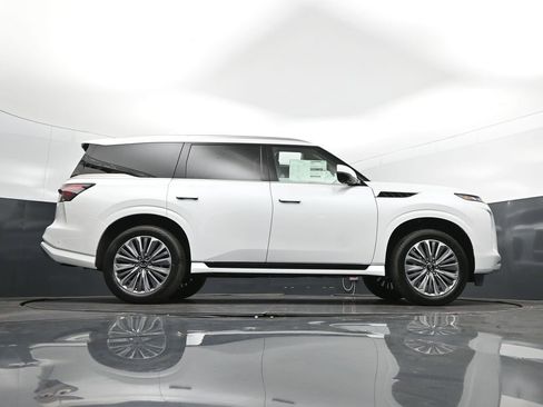 New 2026 INFINITI QX80 Luxe image 46