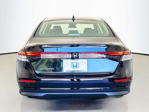 Certified 2025 Honda Accord SE image 6