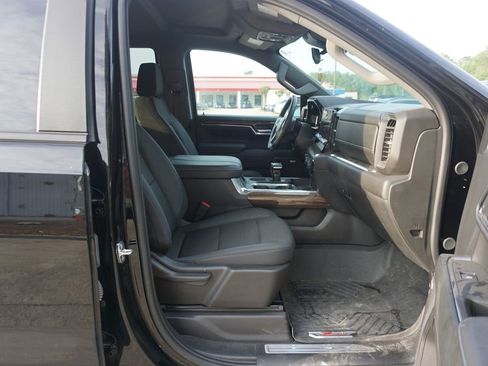 Used 2024 Chevrolet Silverado 1500 RST AWD/4WD image 16