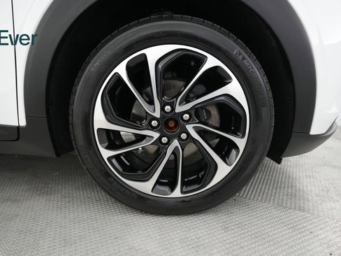 Used 2023 Chevrolet Bolt EUV Premier image 22