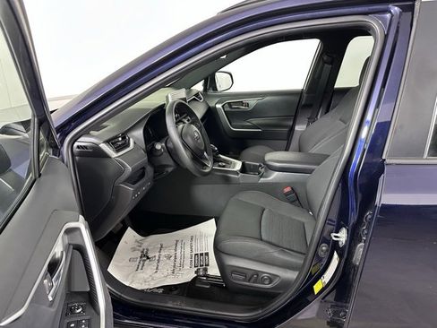 Used 2023 Toyota RAV4 SE image 22