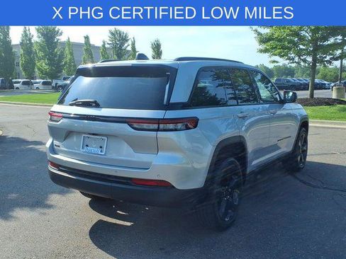 Certified 2023 Jeep Grand Cherokee Altitude AWD/4WD image 4