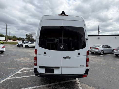 Used 2016 Mercedes-Benz Sprinter 2500 image 6