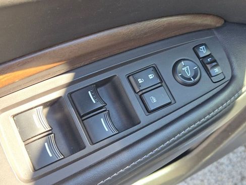 Used 2017 Acura MDX SH-AWD w/ Advance Package image 23