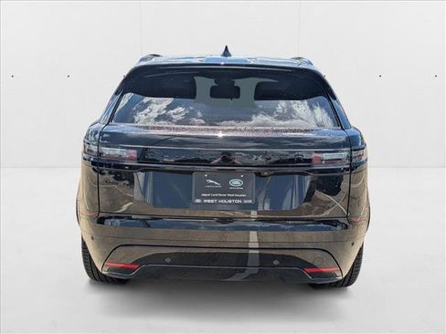 New 2025 Land Rover Range Rover Velar Dynamic SE image 8