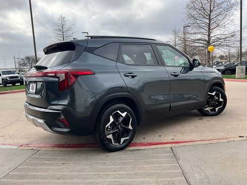 Used 2025 Kia Seltos S image 6