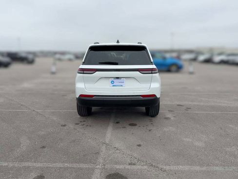 New 2026 Jeep Grand Cherokee Limited w/ Limited Altitude Package image 10