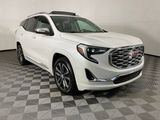 Used 2021 GMC Terrain Denali w/ Denali Premium Package image 3