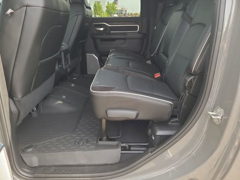 New 2026 RAM 3500 Laramie AWD/4WD image 21