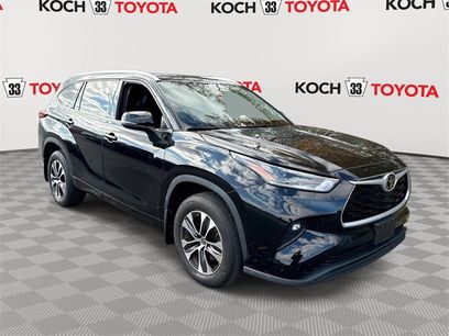 Used 2021 Toyota Highlander XLE